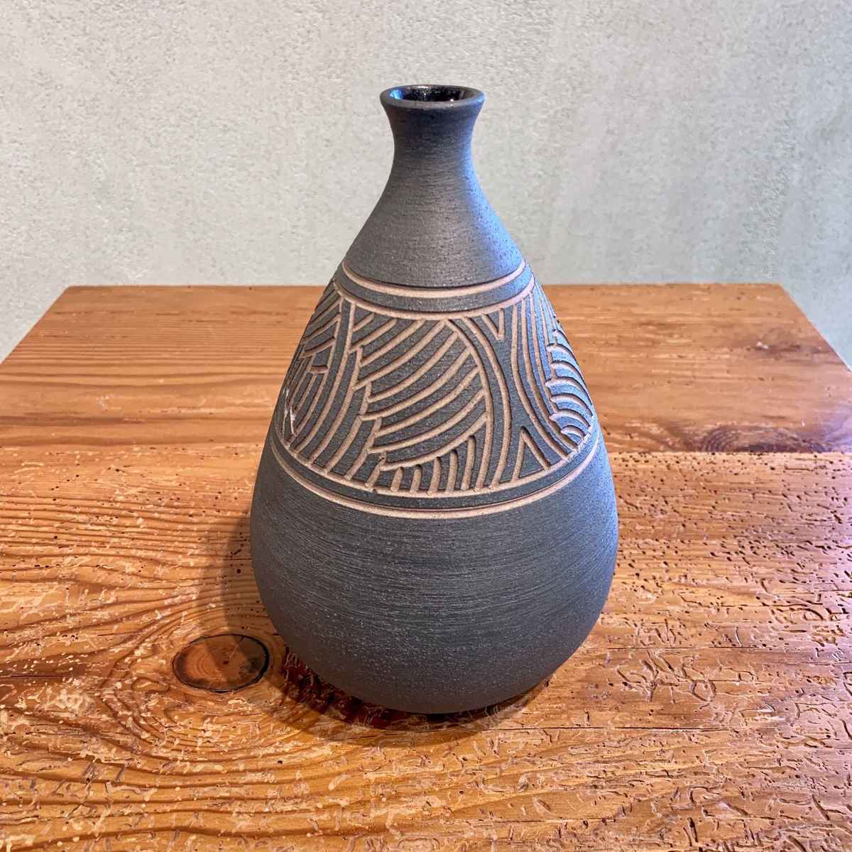 Incised Blackware Vase (LJ42)